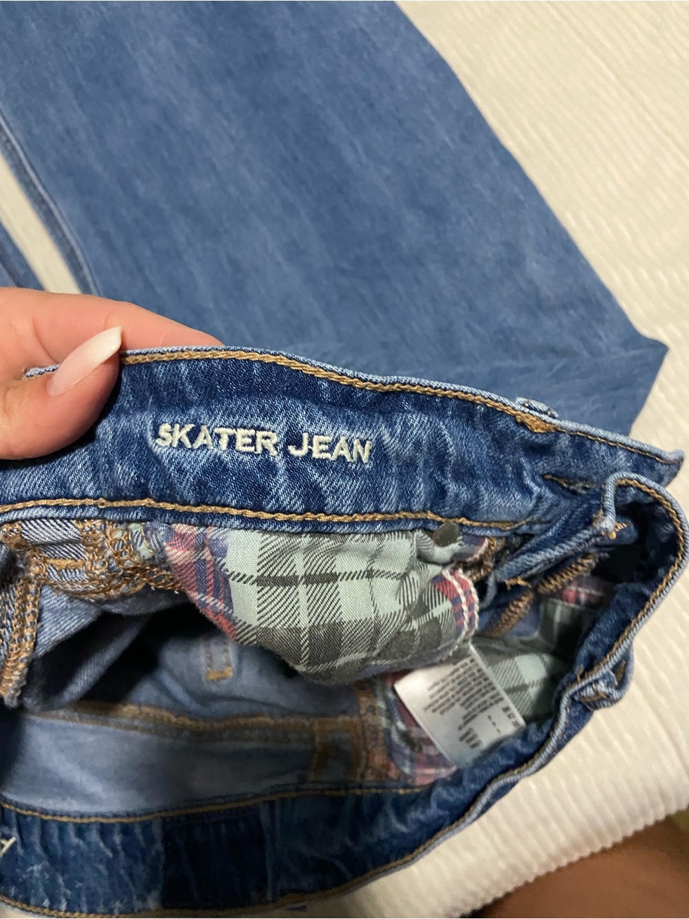 American Eagle Outfitters Medium Blue Skater Jeans - Picture 5 of 6